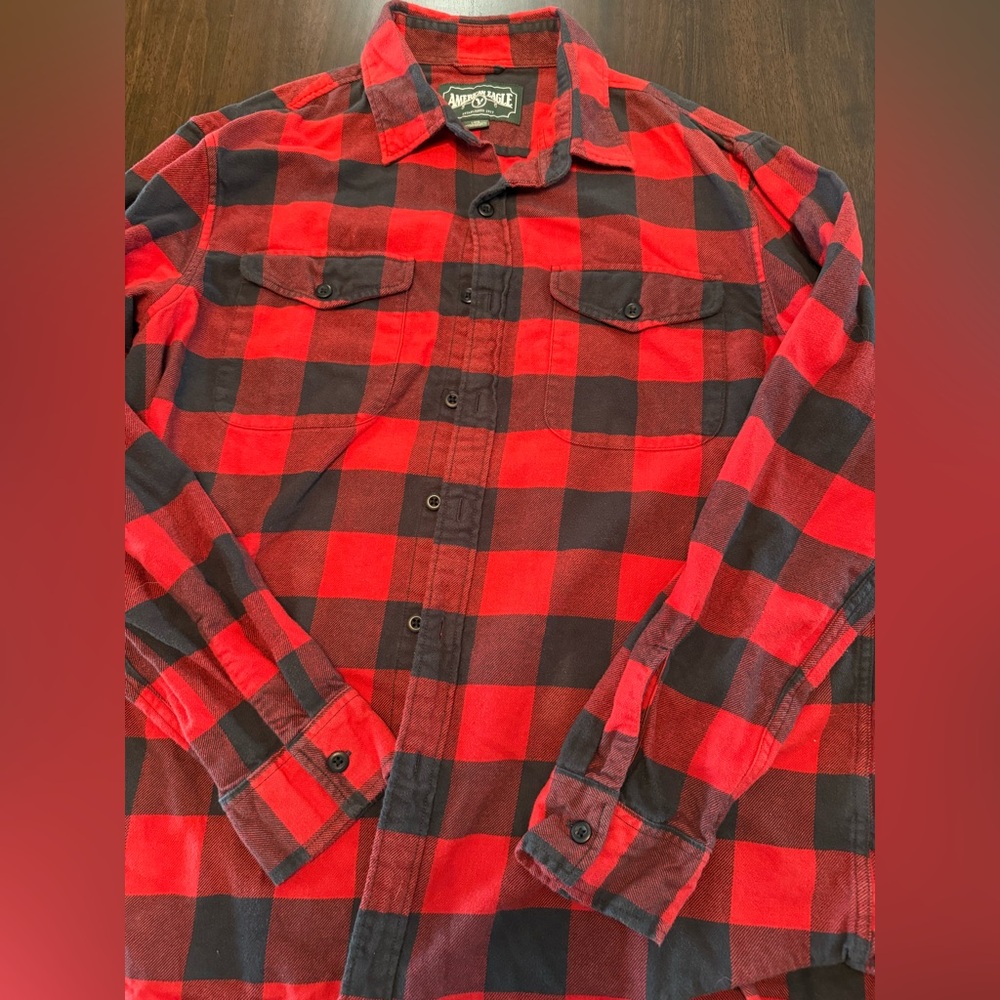 American Eagle Outfitter Super Soft Red Black Plaid Flannel Shirt Men L Cotton - Picture 2 of 9